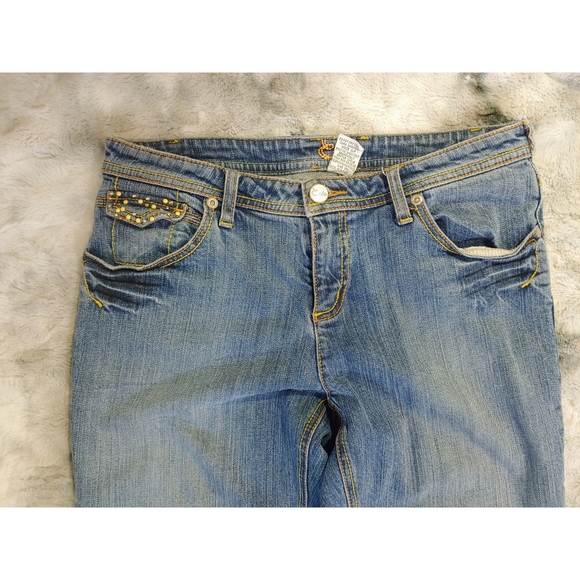 Cache Women's Gem Embellished Flap Pockets Jeans - Picture 2 of 7